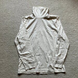 Abercrombie & Fitch Soft A&F Collection cream turtleneck